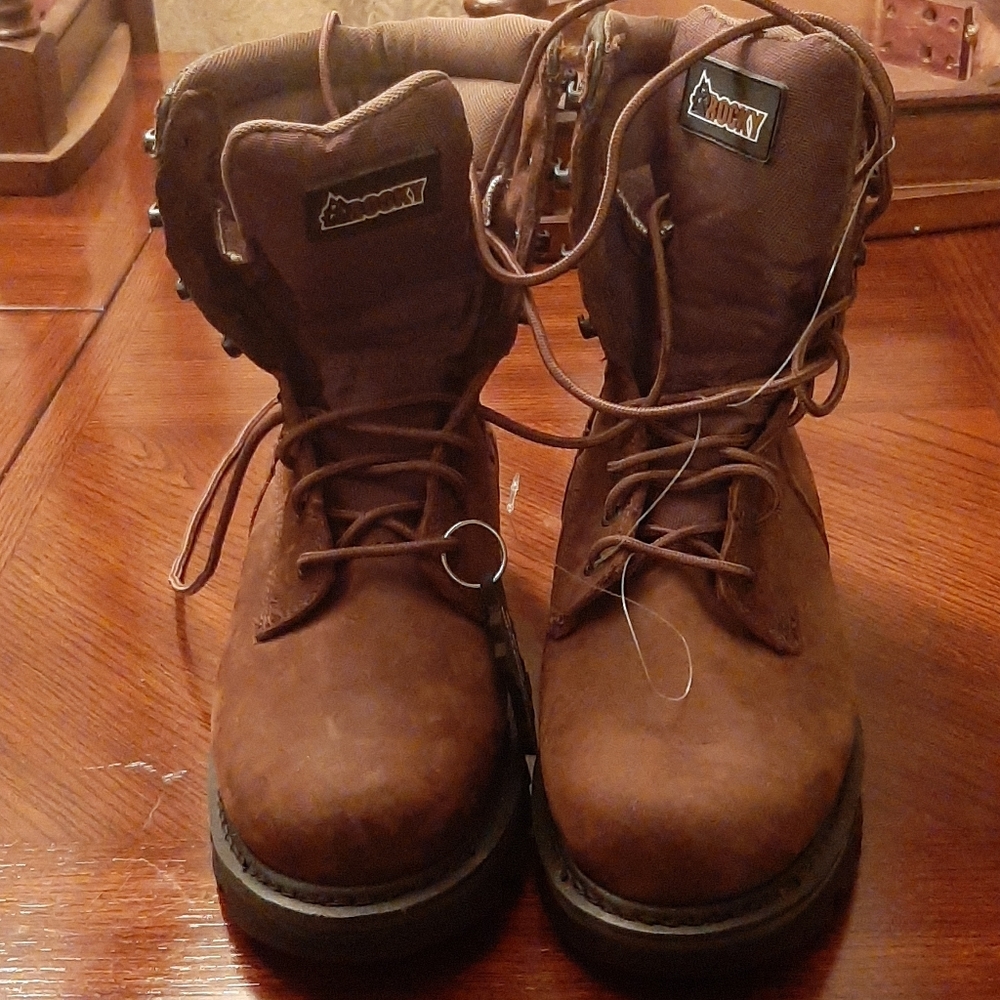 Brand new RKYS087 ROCKY BOOTS